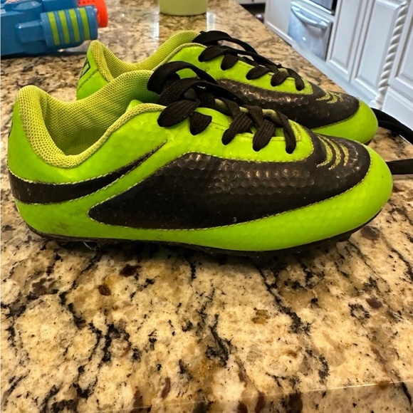 Kids Green and Black Soccer Cleats - Picture 1 of 2